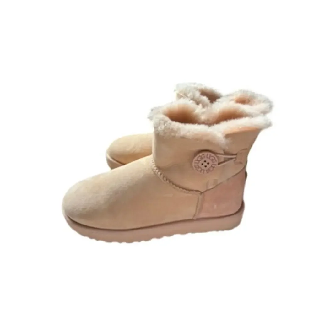 UGG Mini Bailey Button II Chestnut Boots 6 Y2K